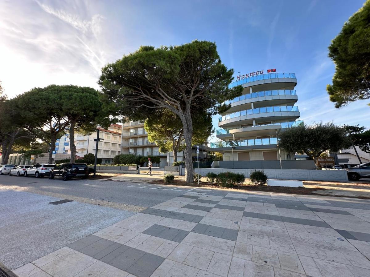 Beach Front Apartment Sabbiadoro Lignano Sabbiadoro Luaran gambar